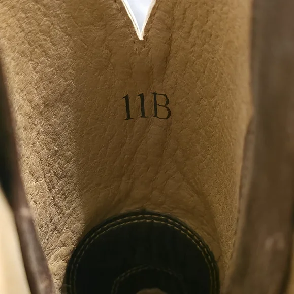 Ariat Western Cowboy Boots - Picture 2 of 7